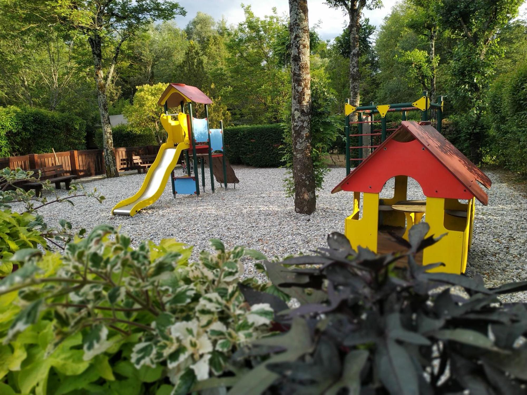 Camping La Digue Chauzon Eksteriør billede